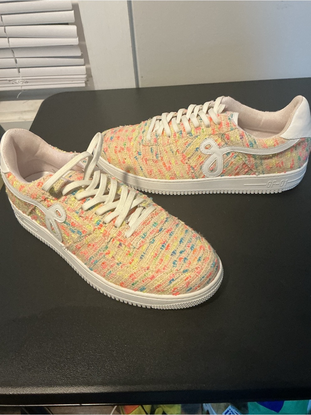 Casual Multicolor Knit Sneakers - Women's Low Top